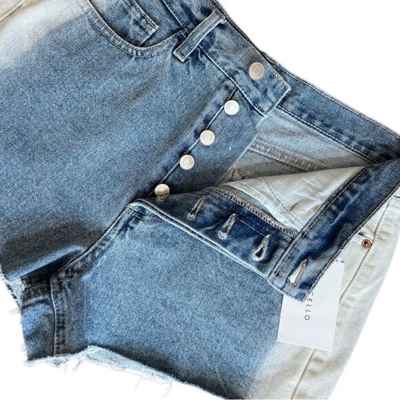Cello high waist two tone denim jean shorts size medium (NWT) - Picture 3 of 13